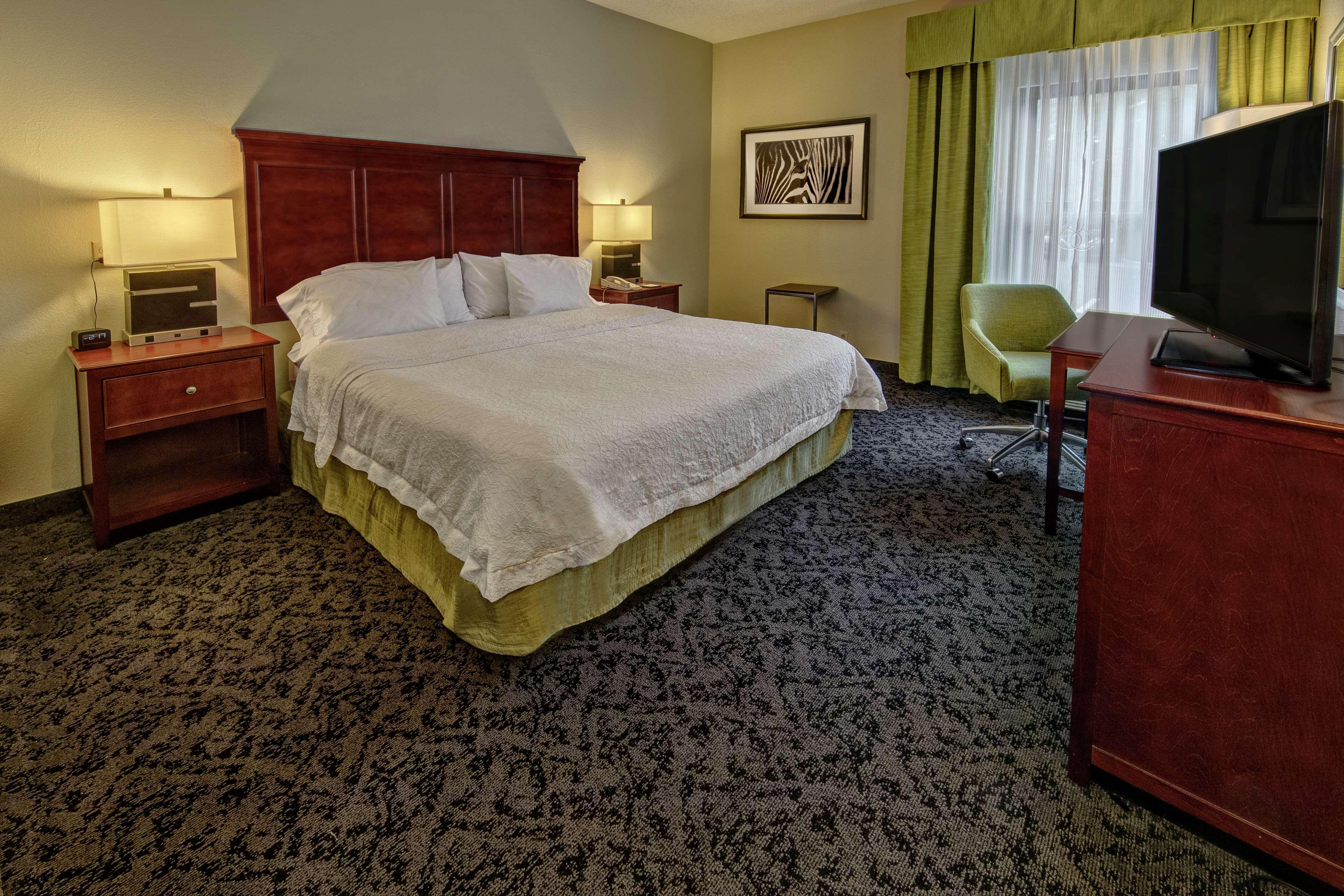 Hampton Inn Charlotte/Matthews Exterior photo