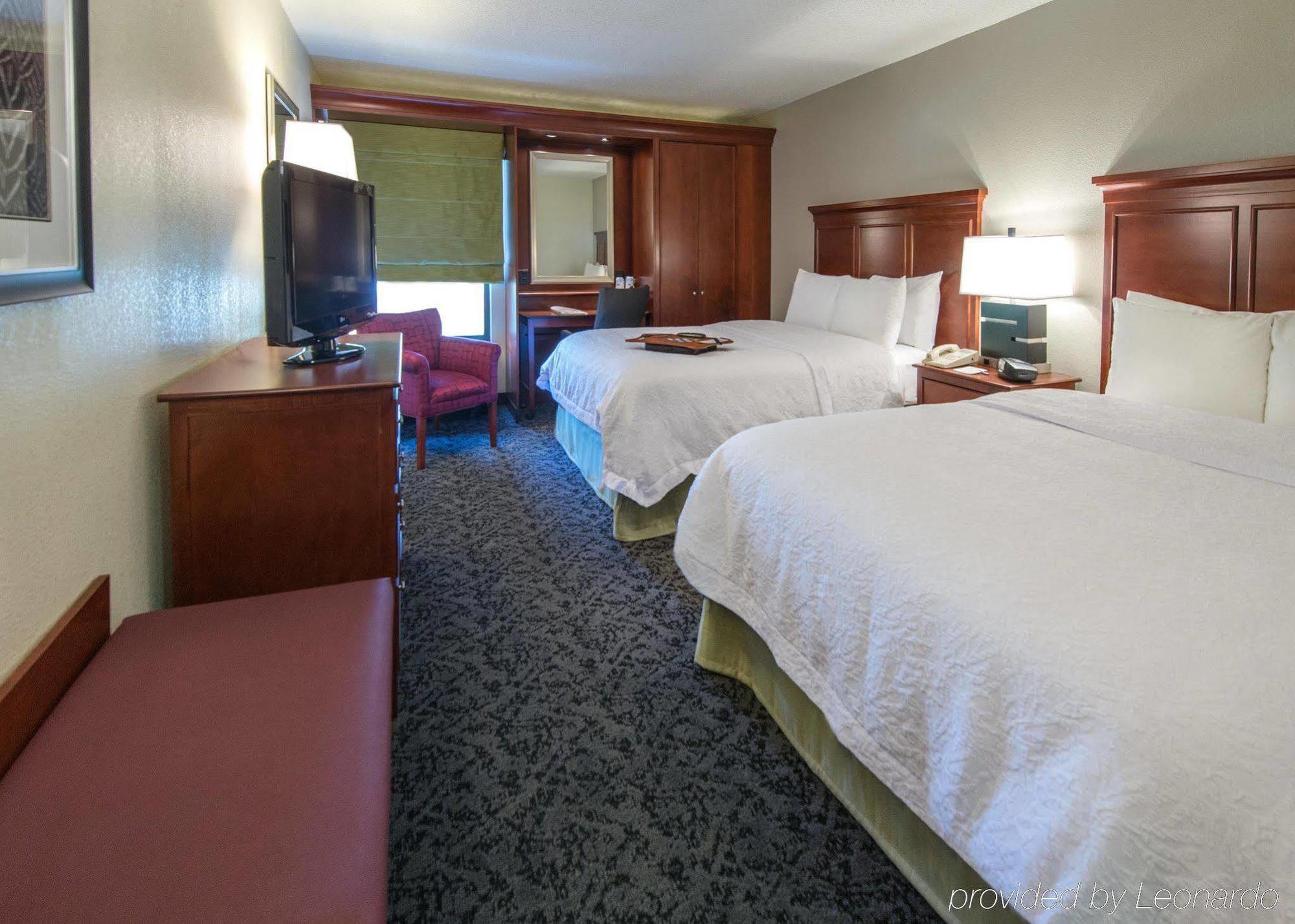 Hampton Inn Charlotte/Matthews Exterior photo